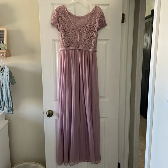 David's Bridal | Dresses | Bridesmaid Dress From Davids Bridal Size 8  Brodice Lace Color Quartz | Poshmark